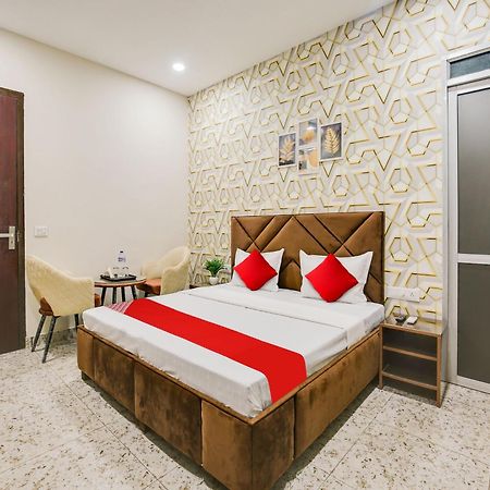 Hotel O Silver Sky Ludhiana Eksteriør bilde