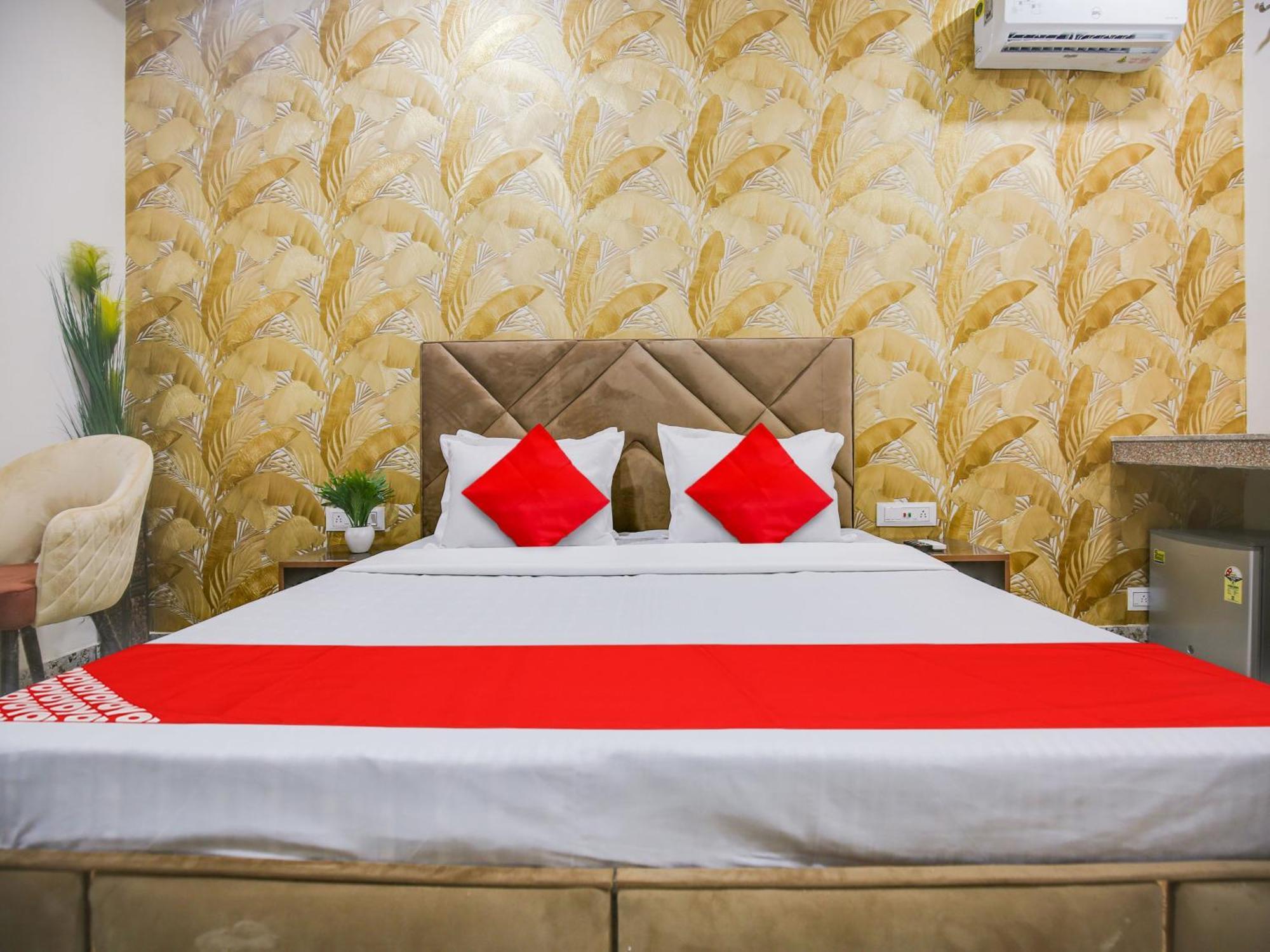 Hotel O Silver Sky Ludhiana Eksteriør bilde