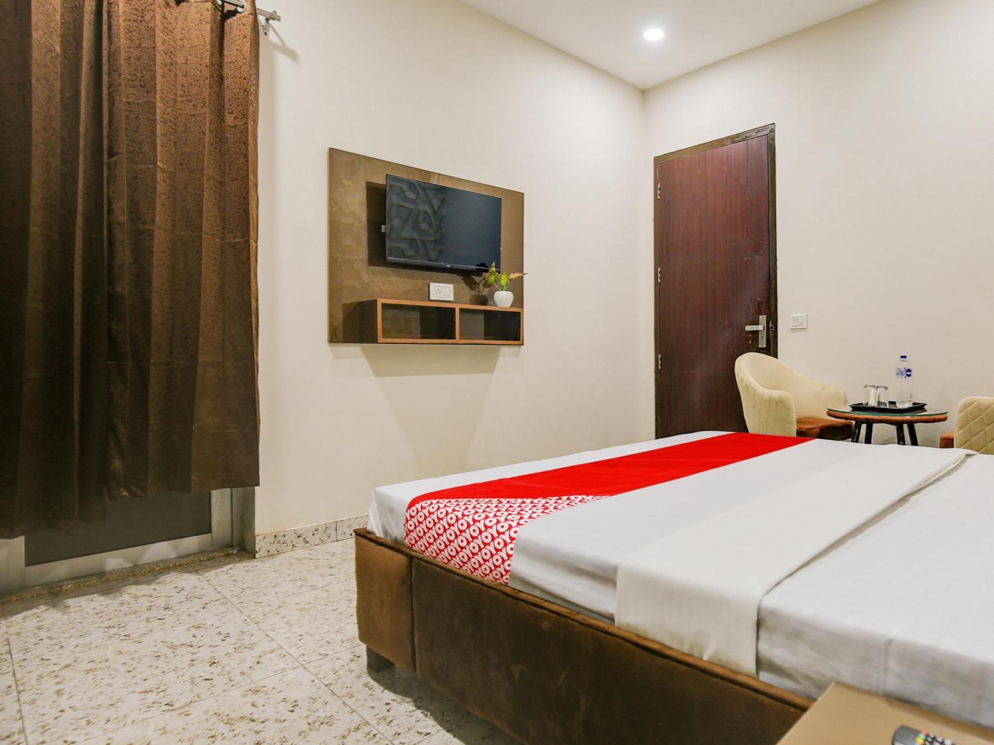 Hotel O Silver Sky Ludhiana Eksteriør bilde