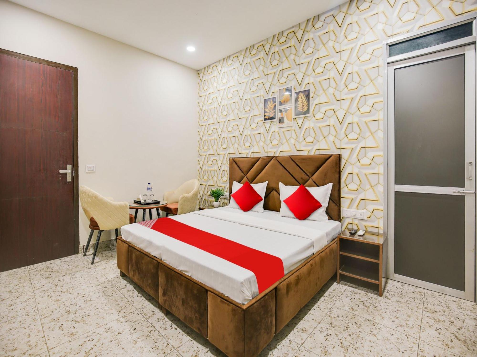 Hotel O Silver Sky Ludhiana Eksteriør bilde